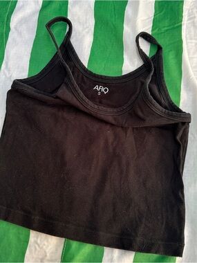 ARQ cropped tank size small black